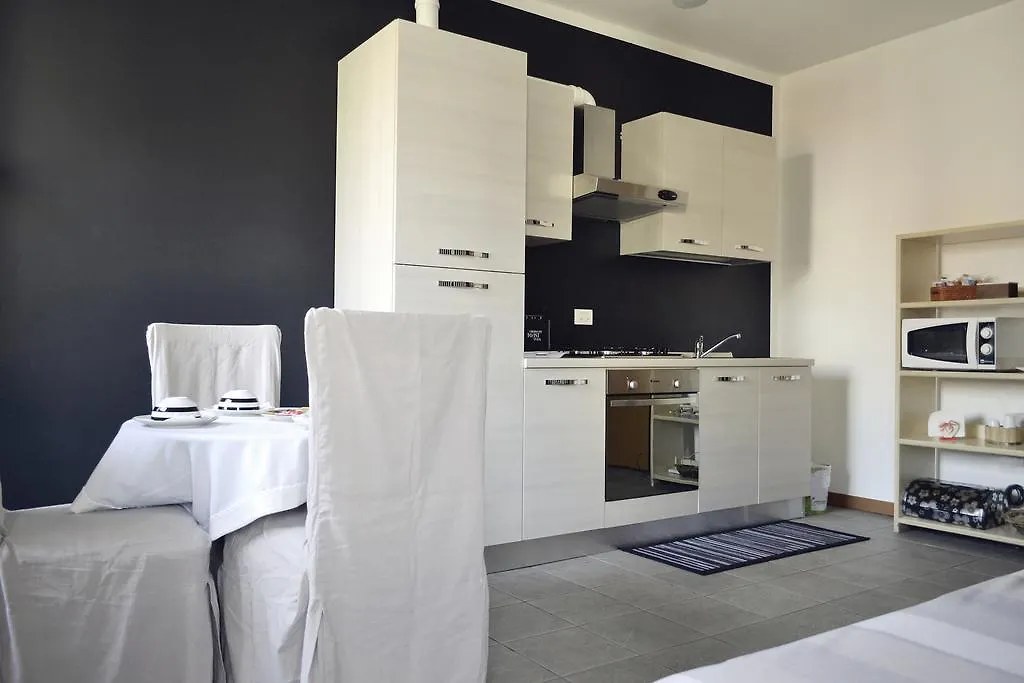 Apartment Il Fiore Bergamo 0*,  Italy